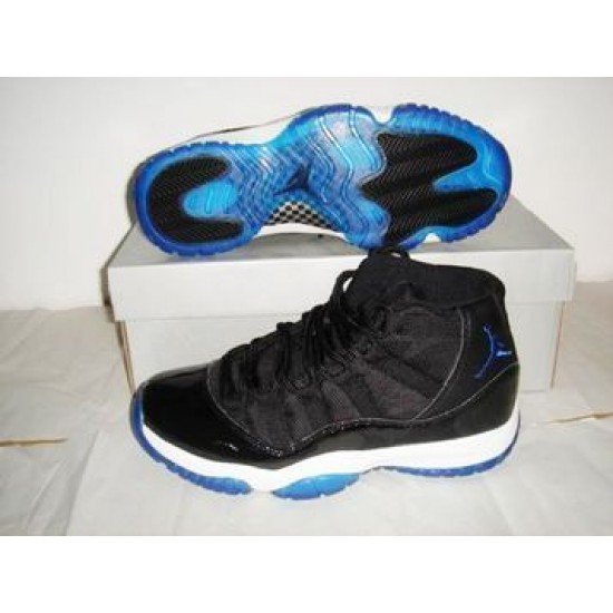 Air Jordan XI (11) Retro-12