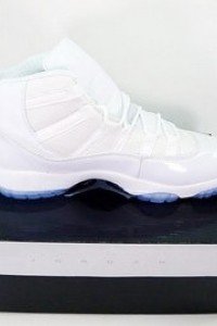 Air Jordan XI (11) Retro-25