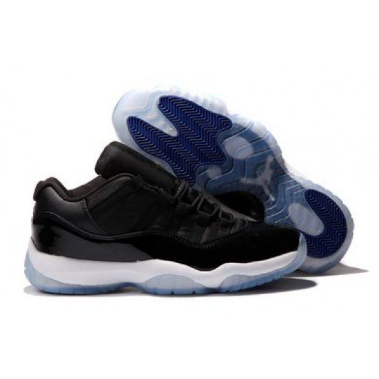 Air Jordan Retro 11 (XI) Low Black/White