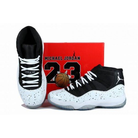 Air Jordan XI (11) Retro Black/White