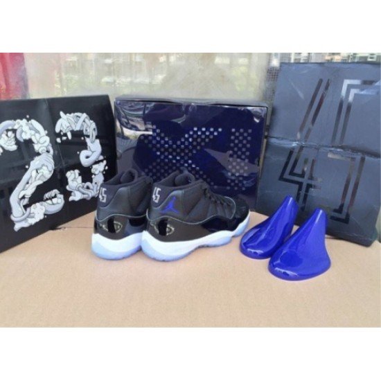 AIR JORDAN 11 “SPACE JAM” Women-1