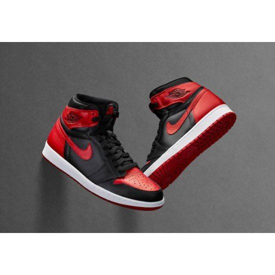 Air Jordan 1 Retro Banned-1