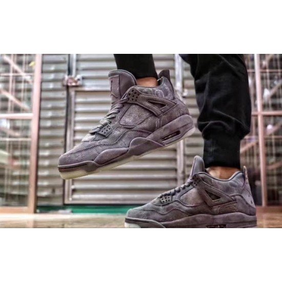 Air Jordan 4 Retro X KAWS-1