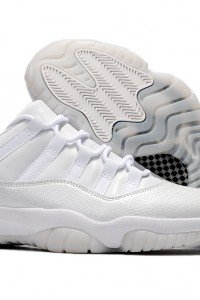 Air Jordan 11 Low GS 