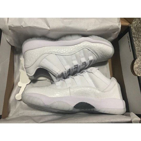 Air Jordan 11 GS All White-1