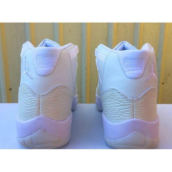 Air Jordan 11 All White-01