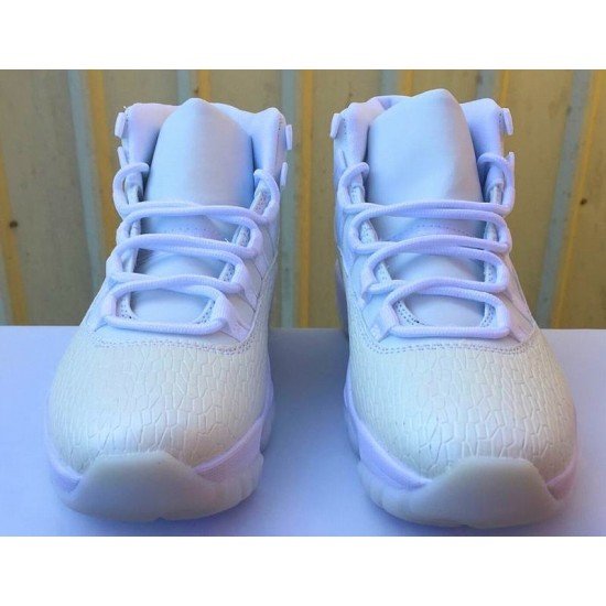 Air Jordan 11 All White-01