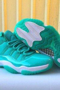 Air Jordan 11 GS Light Green-1