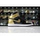 Air Jordan 1 Gold Toe-01