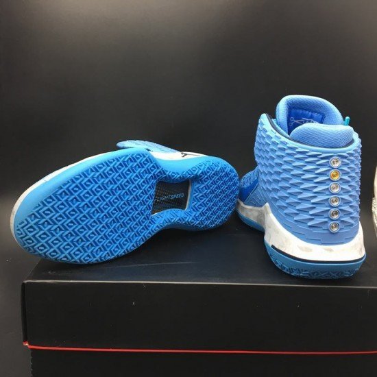 Air Jordan 32 Royal Blue-1