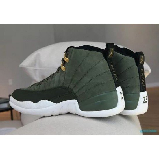 Air Jordan 12 Graduation Pack-01