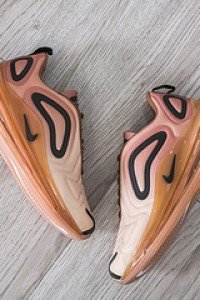 Air Max 720 pink womens