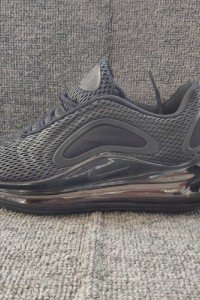 Air Max 720 black men