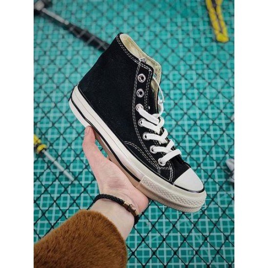 Converse hight black women