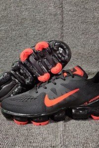 Air VaporMax Flyknit black red