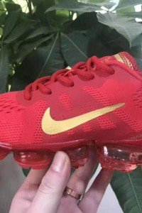 Air VaporMax Flyknit red