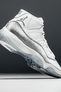 Air Jordan 11 WMNS “Metallic Silver”-1