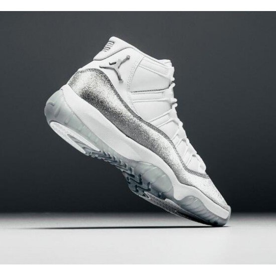 Air Jordan 11 WMNS “Metallic Silver”-1