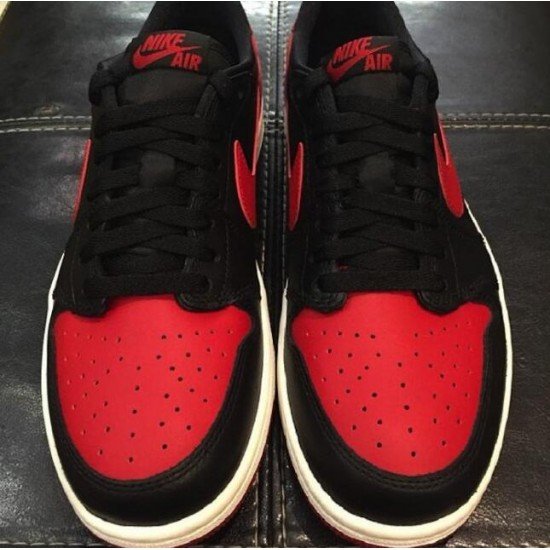 AIR JORDAN 1 RETRO LOW OG