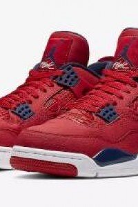 AIR JORDAN 4 RETRO SE 