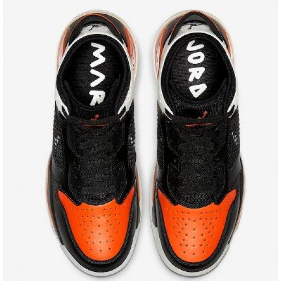 Jordan Mars 270​ Black and white orange