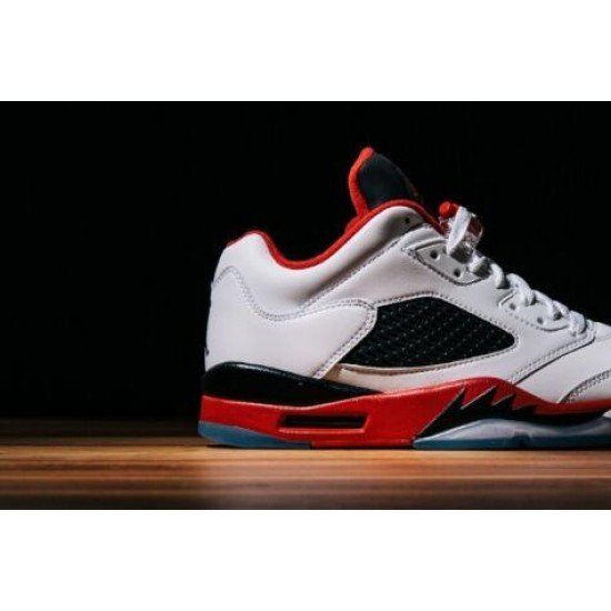 Air Jordan 5 Low “Fire Red”