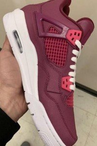 Air Jordan 4 GS “True Berry”