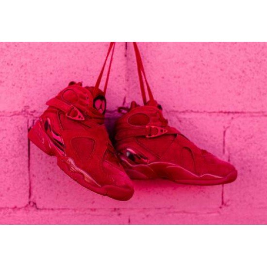 Air Jordan 8 WMNS “Valentine’s Day”