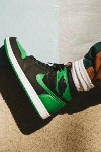 Air Jordan 1 “Pine Green”