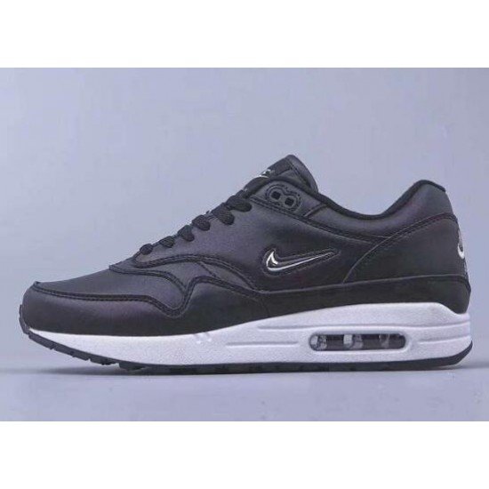 NIKE AIR MAX 87-35