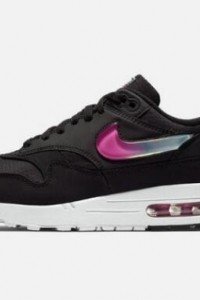 NIKE AIR MAX 87-50