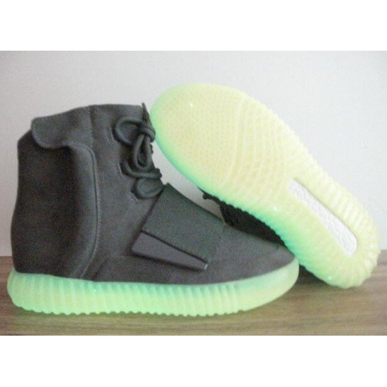 YEEZY BOOST 750-1