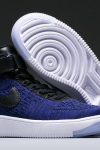 Nike WMNS Air Force 1 Flyknit-3