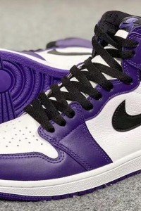 AIR JORDAN 1 RETRO - White/Purple