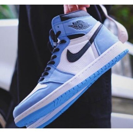 Air Jordan 1 High OG “University Blue”