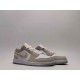 AJ1 low top light gray