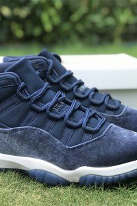 Air Jordan 11 Navy Blue Velvet