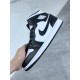 Air Jordan 1 Mid Invert