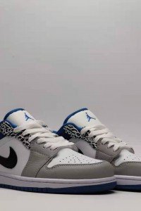 Air Jordan1 D white and blue crack