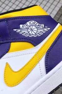 Air Jordan 1 Mid “Lakers”